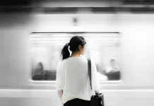 Rotina noturna sem telas: como desacelerar antes de dormir sem complicar a rotina Rotina noturna sem telas para desacelerar antes de dormir
